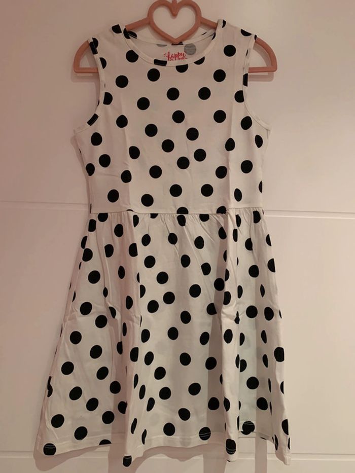 Jolie robe à pois