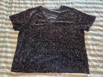 Haut kiabi taille 3XL porté 2 fois soit 54-56