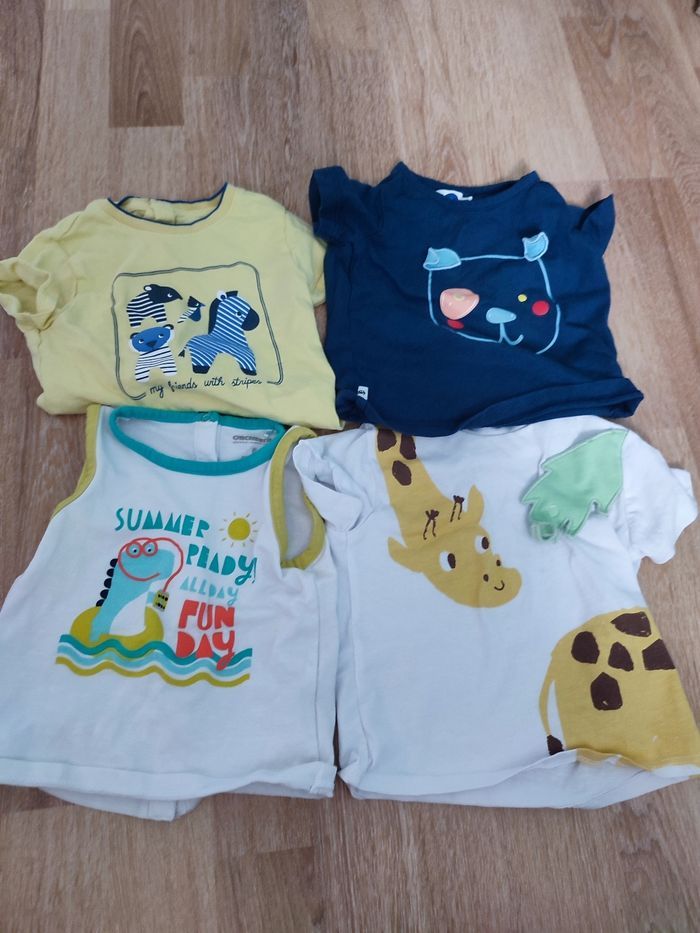 4 Tee shirts neufs jamais portés achetés entre mai et juillet 2022