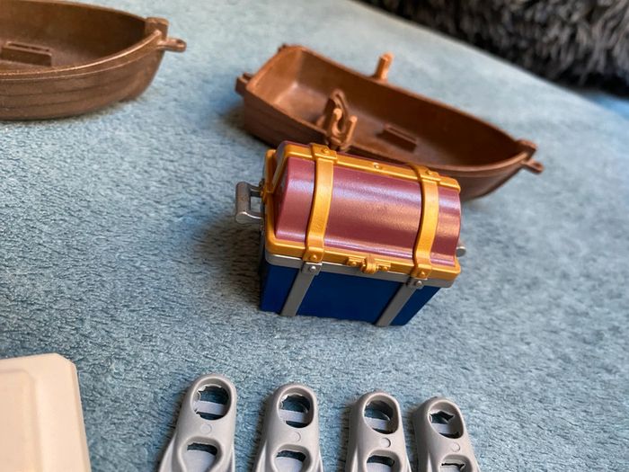 Petit vrac playmobil : barque coffre trésor palme palette encre casquette - photo numéro 9
