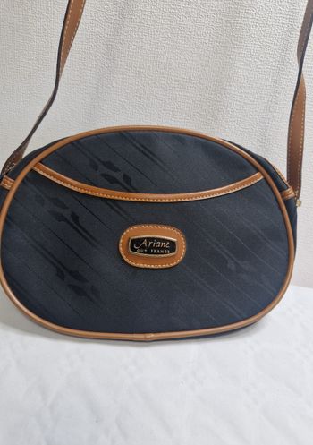 Petit sac à main  / pochette  , vintage  , femme  ,  Ariane  , made in France