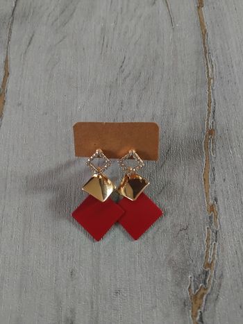 Boucles d'oreilles neuves