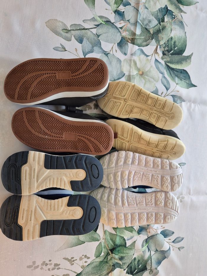 Lot 4 paires de baskets t 28 - photo numéro 2