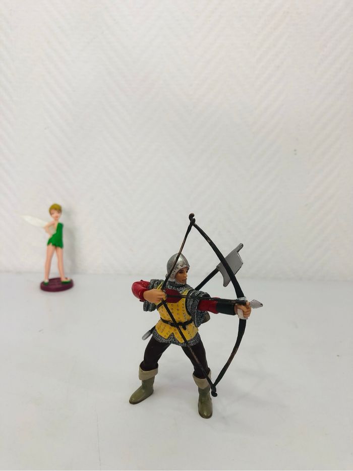Figurine archer rouge Papo