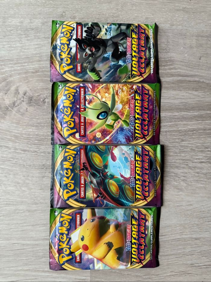Artset booster Pokémon Voltage éclatant