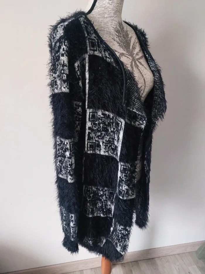 Très belle veste style Angora 55% coton - photo numéro 3