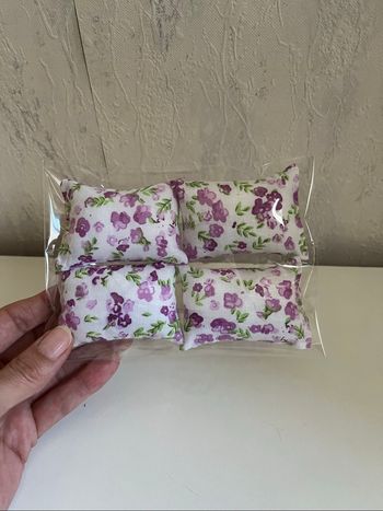 Lot de coussins pour barbie Neuf