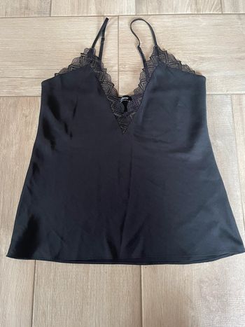 Top pyjama etam noir détail dentelle