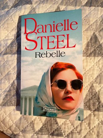 #rebelle Danielle steel )