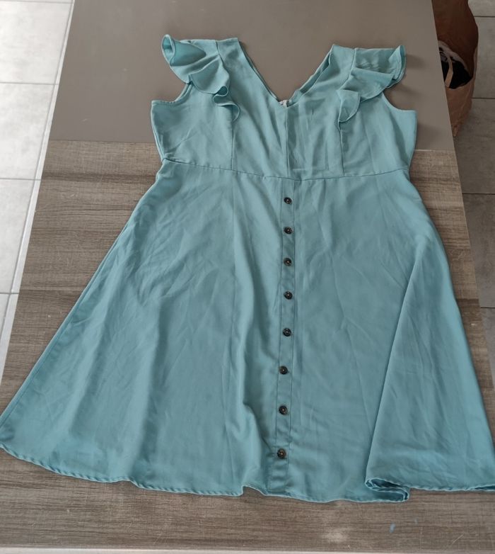 Robe couleur verte taille 50 pour femme sans  marque - photo numéro 3