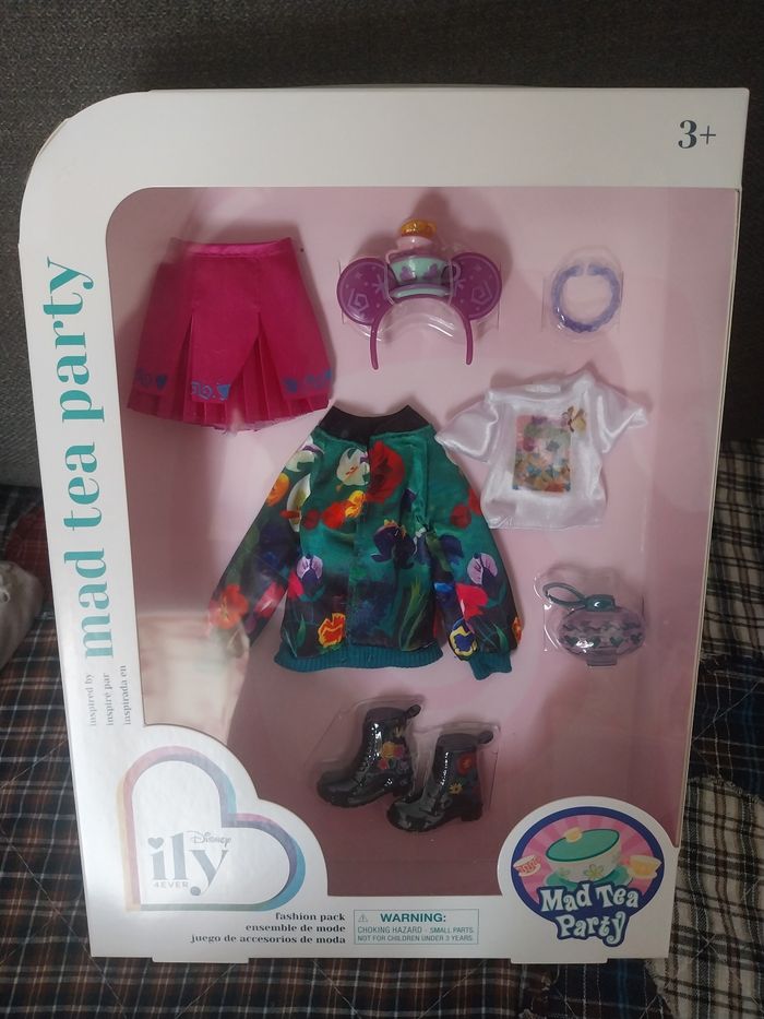 Ensemble de mode pour poupée Disney ily 4EVER inspiré de la Mad Tea Party Alice