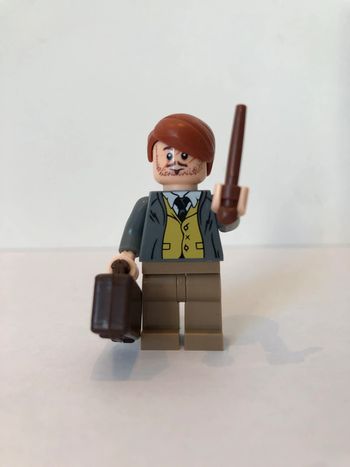 Figurine type lego professeur Lupin. Harry Potter
