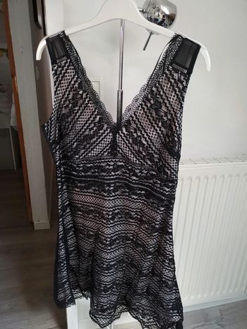 Robe Labiola Naf Naf T38 dentelle noire neuve