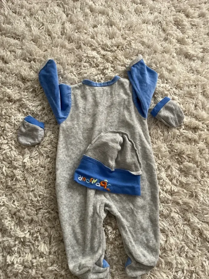 Lot 3 pièces pour un bébé 👶 3 mois pour un hiver 🥶 - photo numéro 2