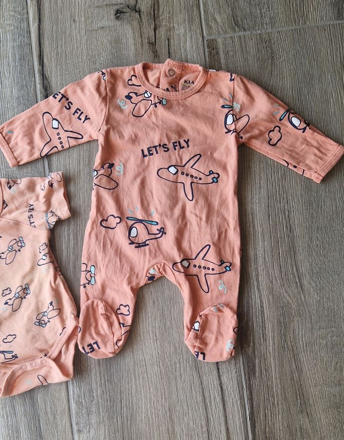 Pyjama et bodie - photo numéro 2