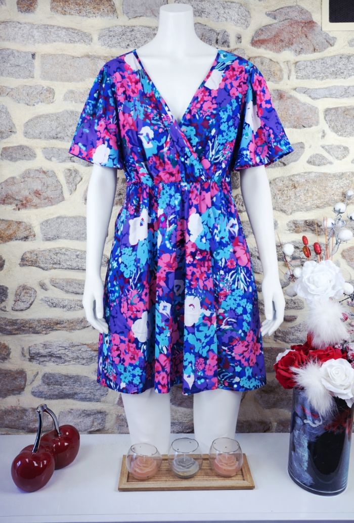 Robe d été éclosion printanière multicolore Femme taille 54 marque Boohoo 🌺