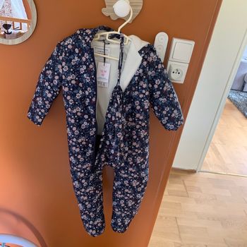 Combinaison 12-18 mois neuve