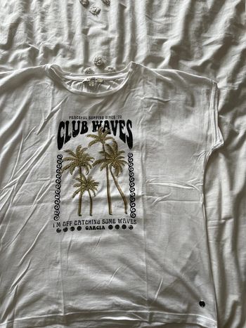Tee shirt
