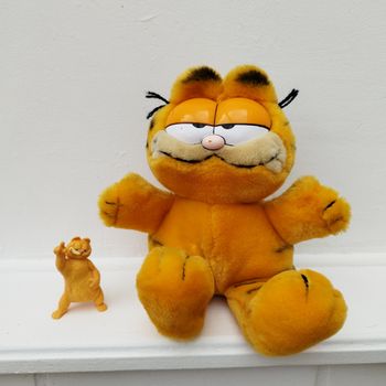 Peluche et figurine Garfield 