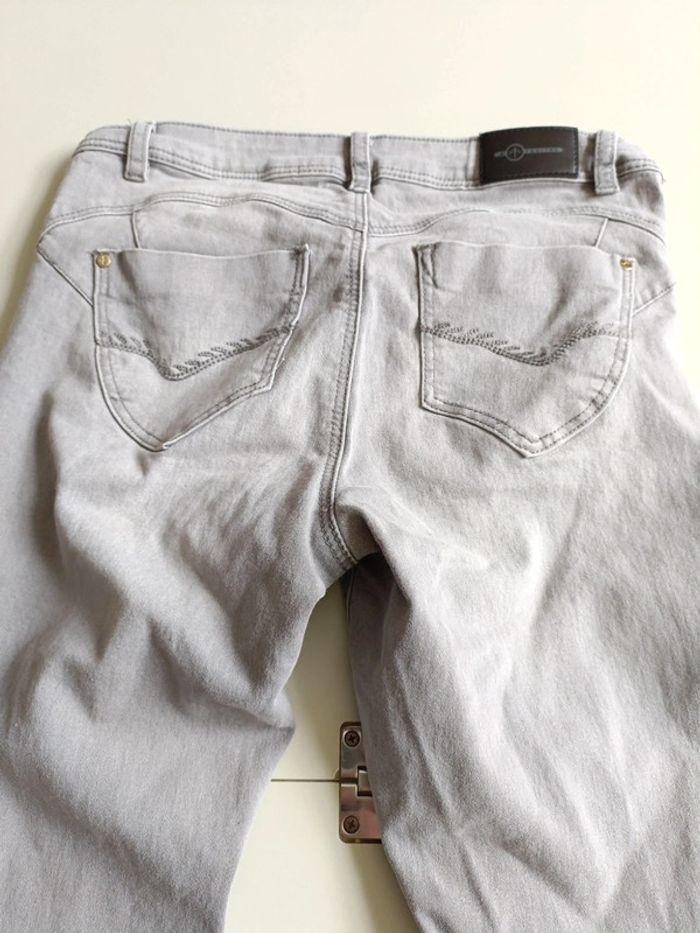 Jean gris taille 40 squitos - photo numéro 7