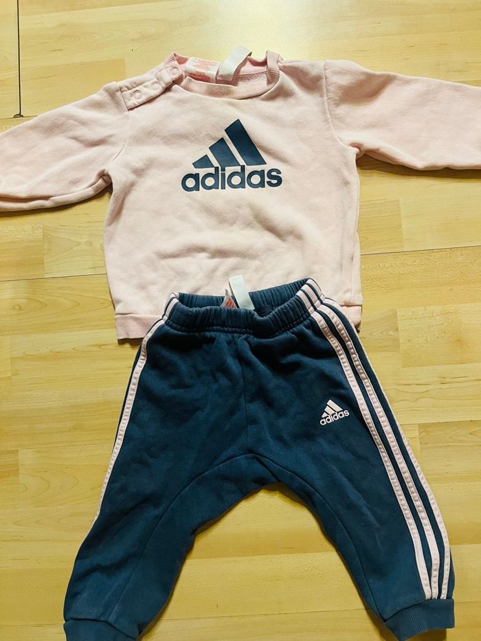 Survêtement adidas
