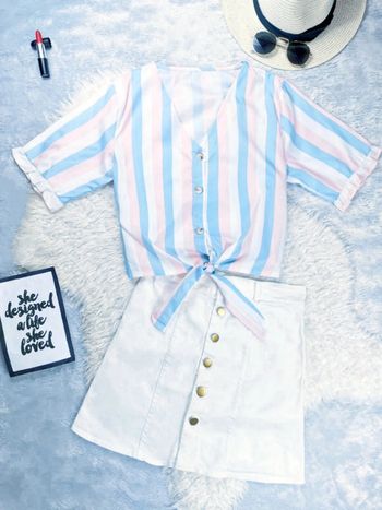 Chemisier crop top à nouer à la taille rayé couleurs pastel- T.S ou T.36 🖤