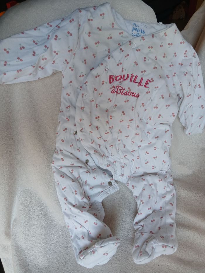 4 pyjamas hiver 6 mois - photo numéro 3