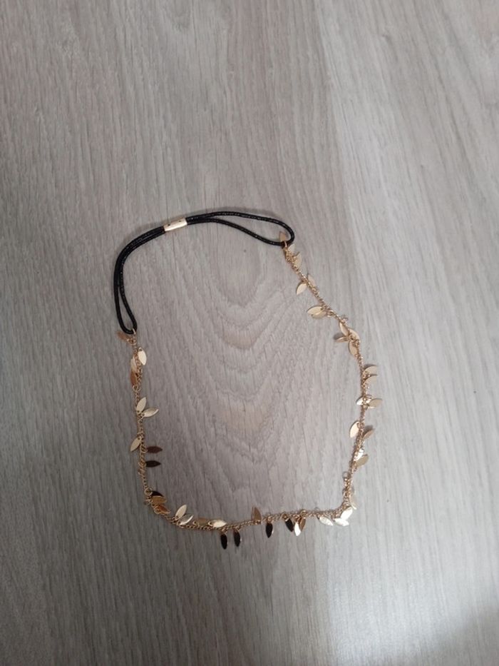 Bandeau de cheveux bohème avec pampilles dorées