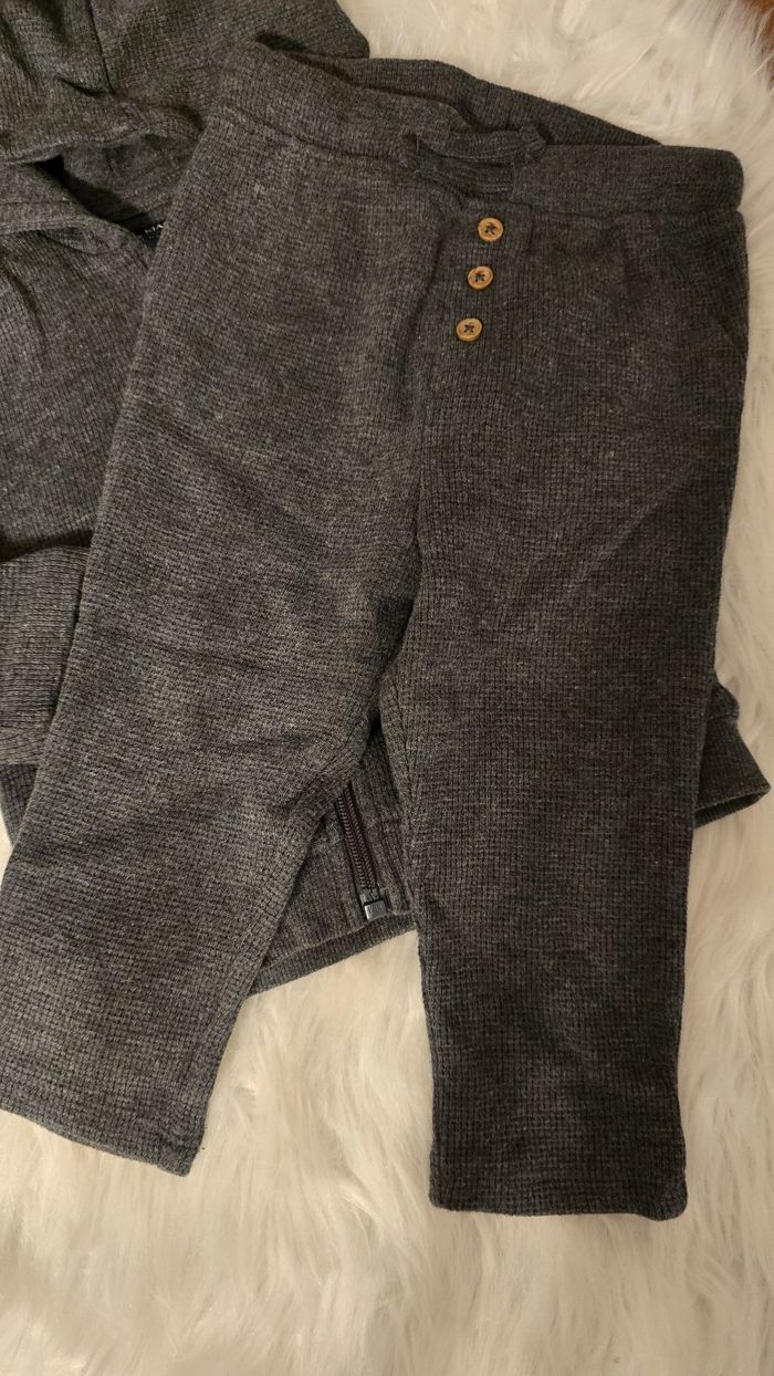 Neufs(non portés) 💙😍🥰 sweat et pantalon 18mois garçon 🥰😍 - photo numéro 3