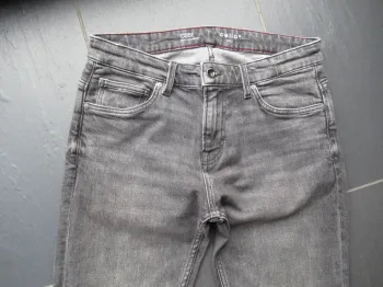 Jean's homme Celio C25t Slim Tapered 38 / M neuf