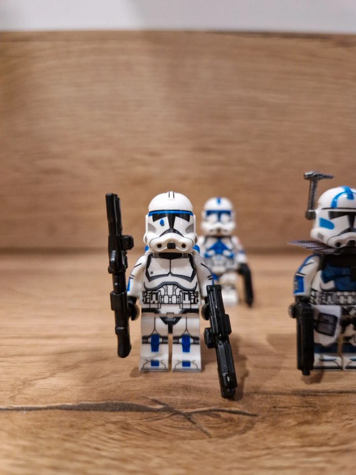 Figurines type lego Escouade de 8 clones de la 501ème dont le commandant Rex star wars - photo numéro 4
