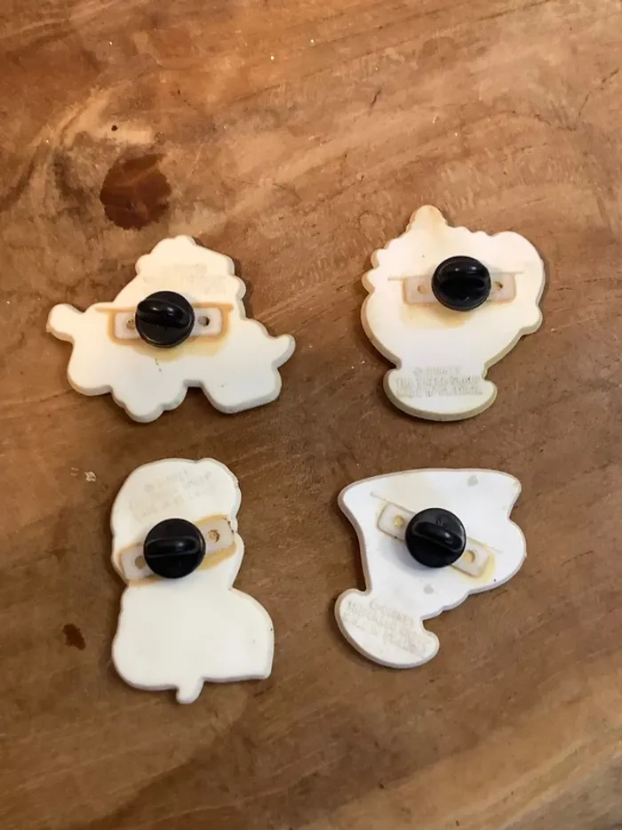 Pins Disney vintage la belle et la bêtes - photo numéro 2