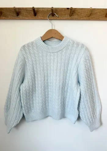 Pull en maille bleue clair Zara