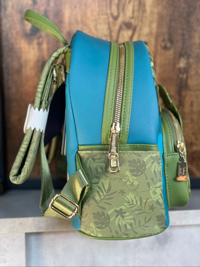Sac à dos Loungefly Encanto Antonio et le jaguar Disney neuf - photo numéro 6
