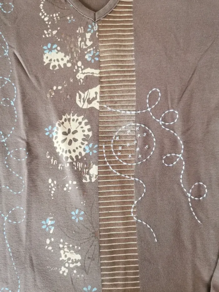 Tee-shirt cache cache taille 2 - photo numéro 2