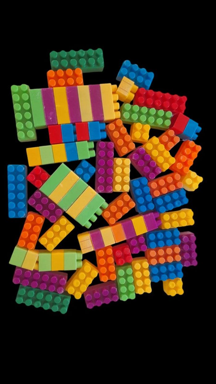 Gros lot de 75 gros Lego à empiler