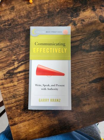 Livres: Communicating Effectively