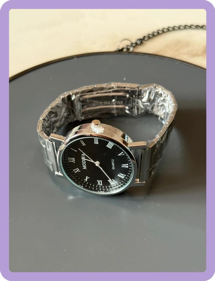 Montre en chaîne à cadran noir - photo numéro 2