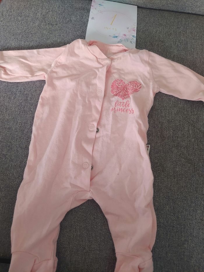 Lot séparable 7 pyjamas été 1 mois