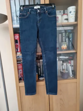Jean MKT Studio modèle slim lift up taille 38