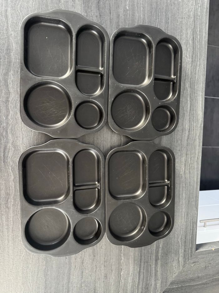 Lot 4 plateaux repas