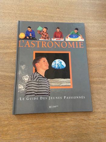 L’astronomie Éditions Hachette jeunesse