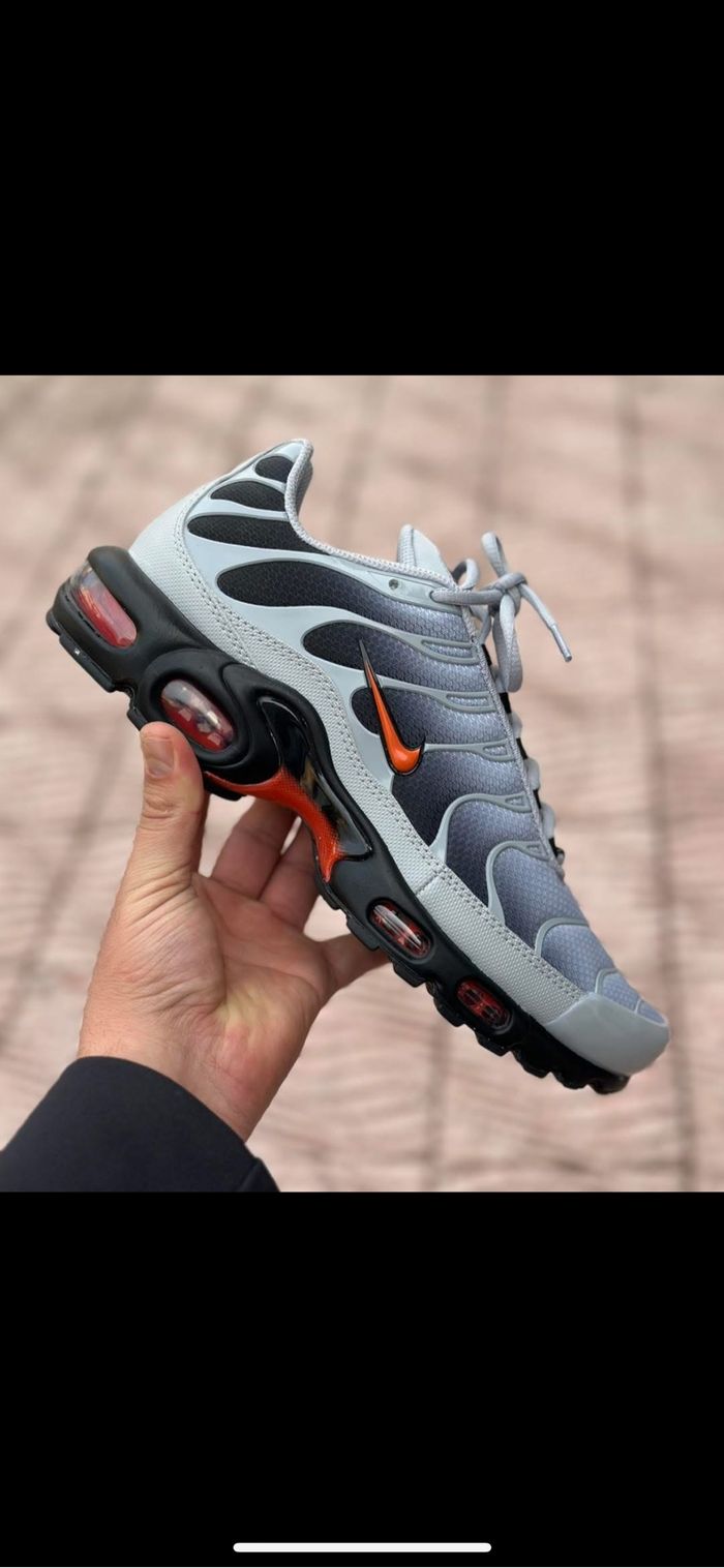 Nike tn gris noir orange 37