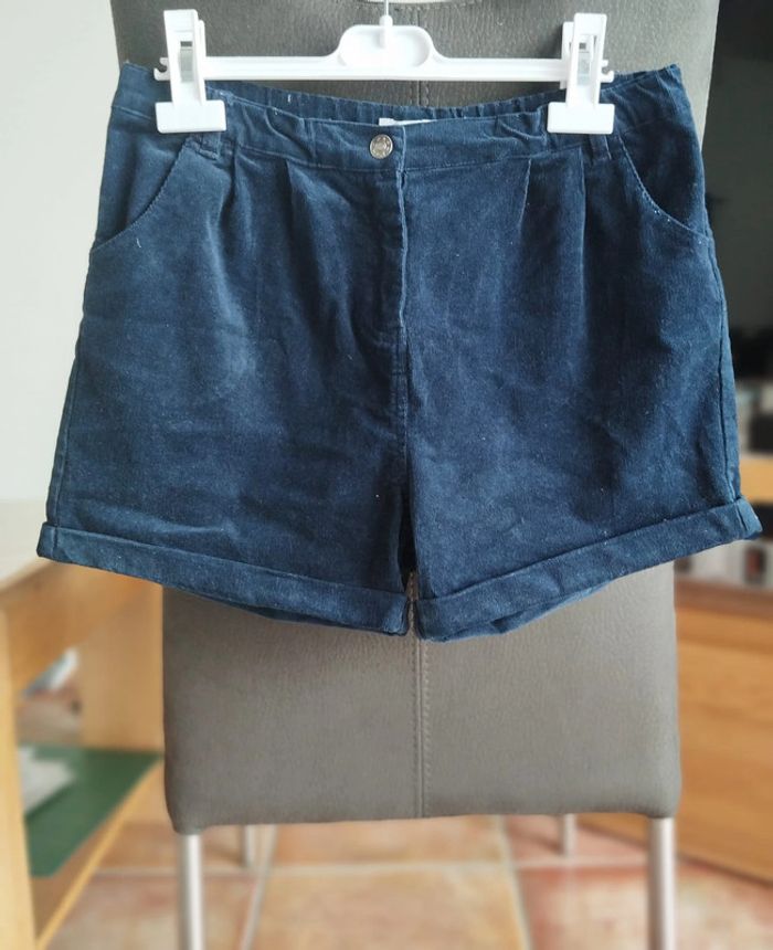 Short en velours bleu marine 12 ans