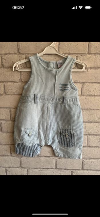 Salopette Absorba taille 9 mois