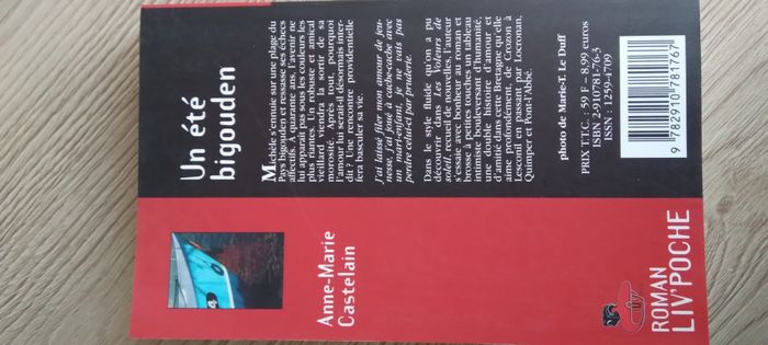 Livre "Un été bigouden" d'Anne-Marie Castelain - photo numéro 2