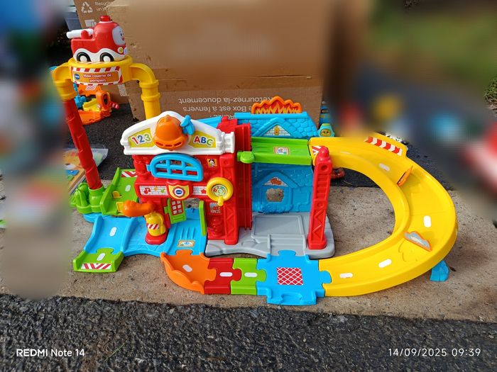 Caserne tut tut bolide VTech