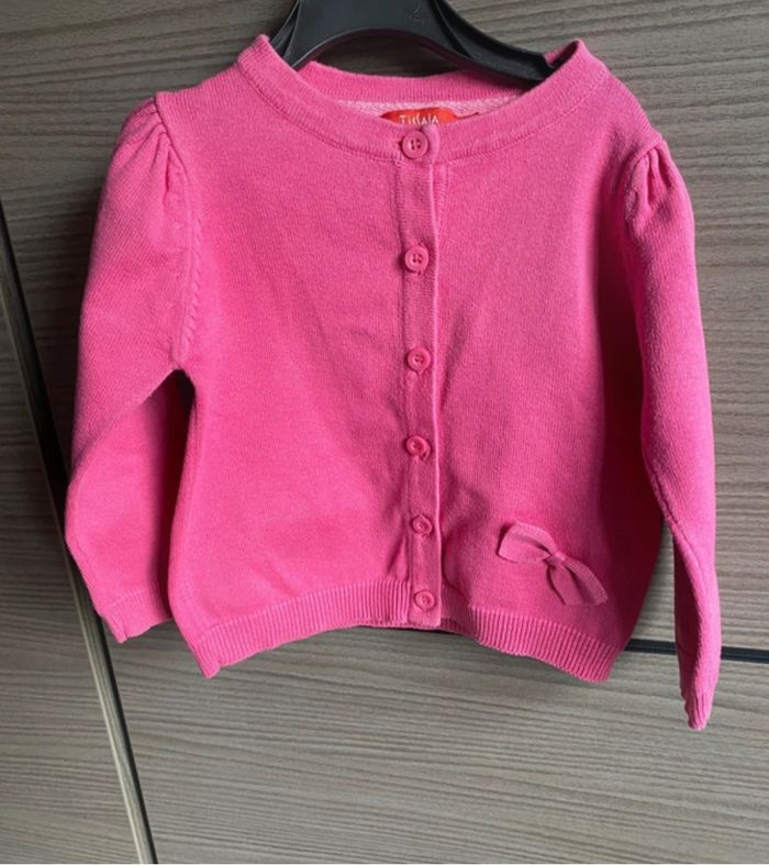 Lot 3 gilets 18 mois - photo numéro 7