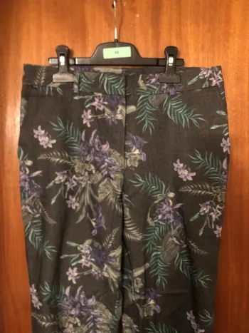 Pantalon à fleurs