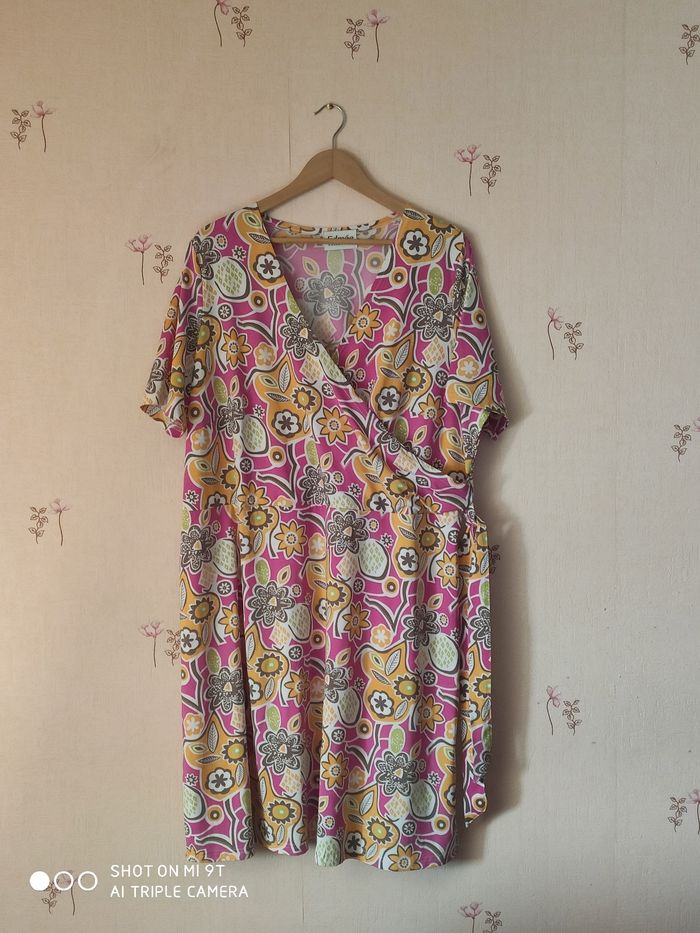 Robe manche courte femme taille 54/56 - photo numéro 1